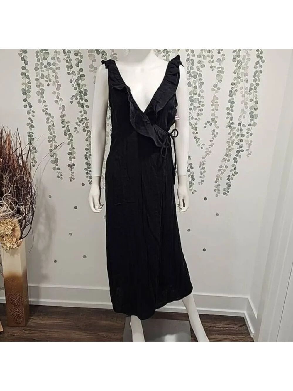 NWOT ASOS DESIGN ruffle detail midi wrap sundress in black Sz 2